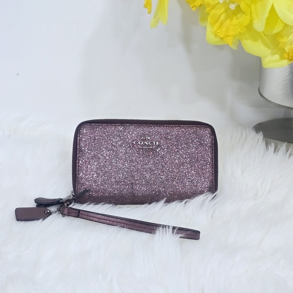 Coach wristlet wallet with ID metallic cherry - Picture 12 of 12